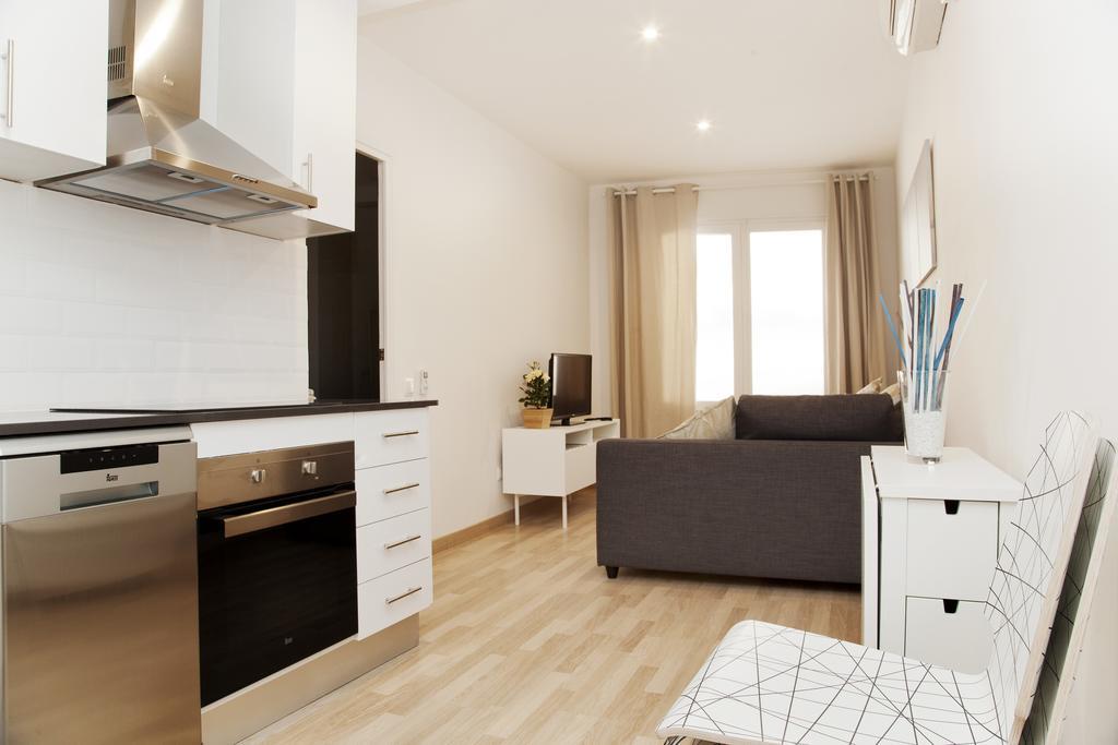 Flateli Roger 2 Apartment Barcelona Exterior photo
